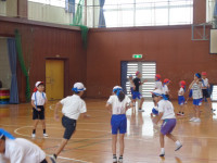 ６